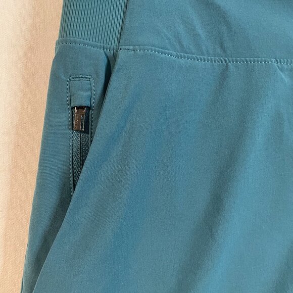 ATHLETA Brooklyn Bermuda Hiking Shorts Zip Pockets Size 20 New Without Tags - Picture 6 of 13